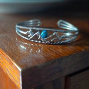 Montana Silversmiths bracelet